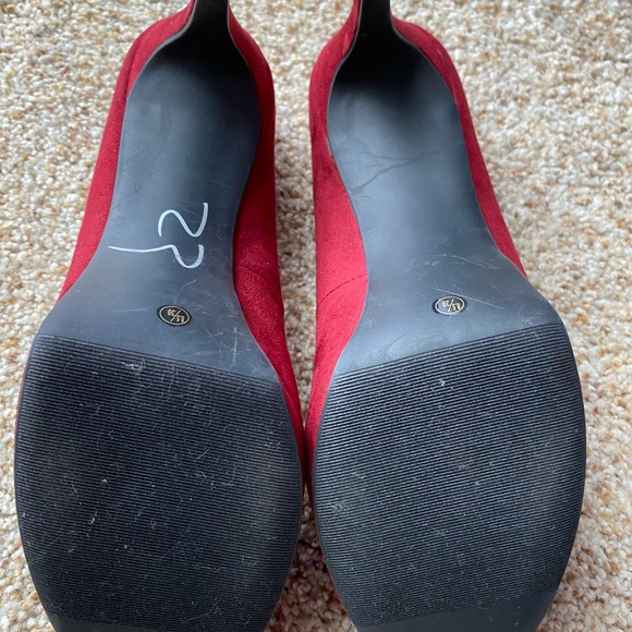 Platform Heels - Picture 4 of 6